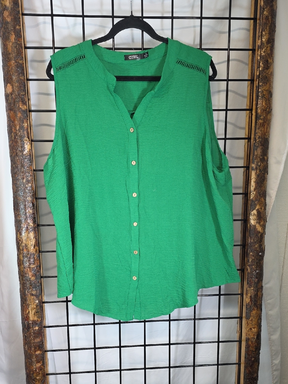 Cato Vibrant Green Sleeveless Button-Down Top